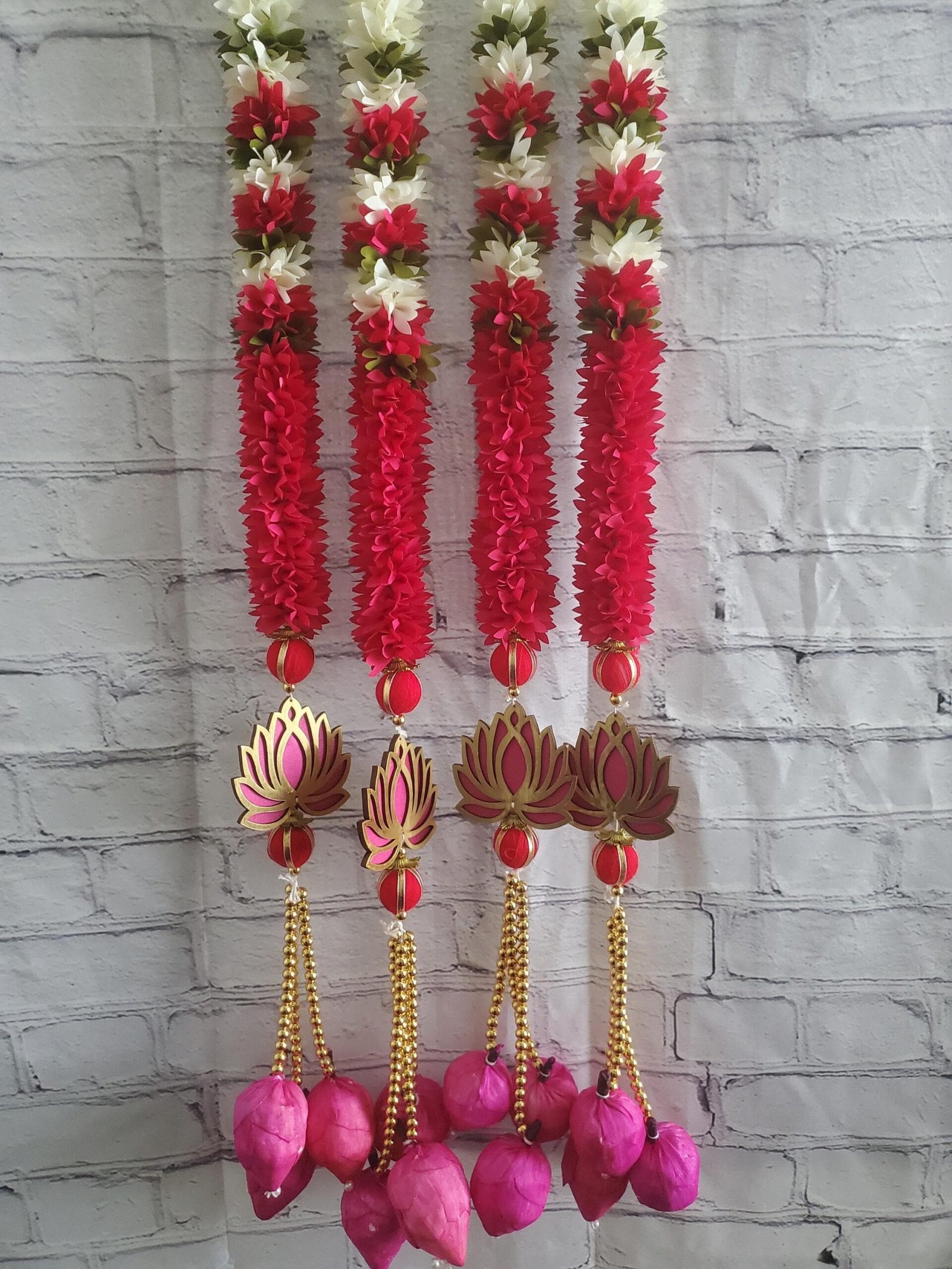 Handcrafted Artificial Marigold Floral Hanging Set