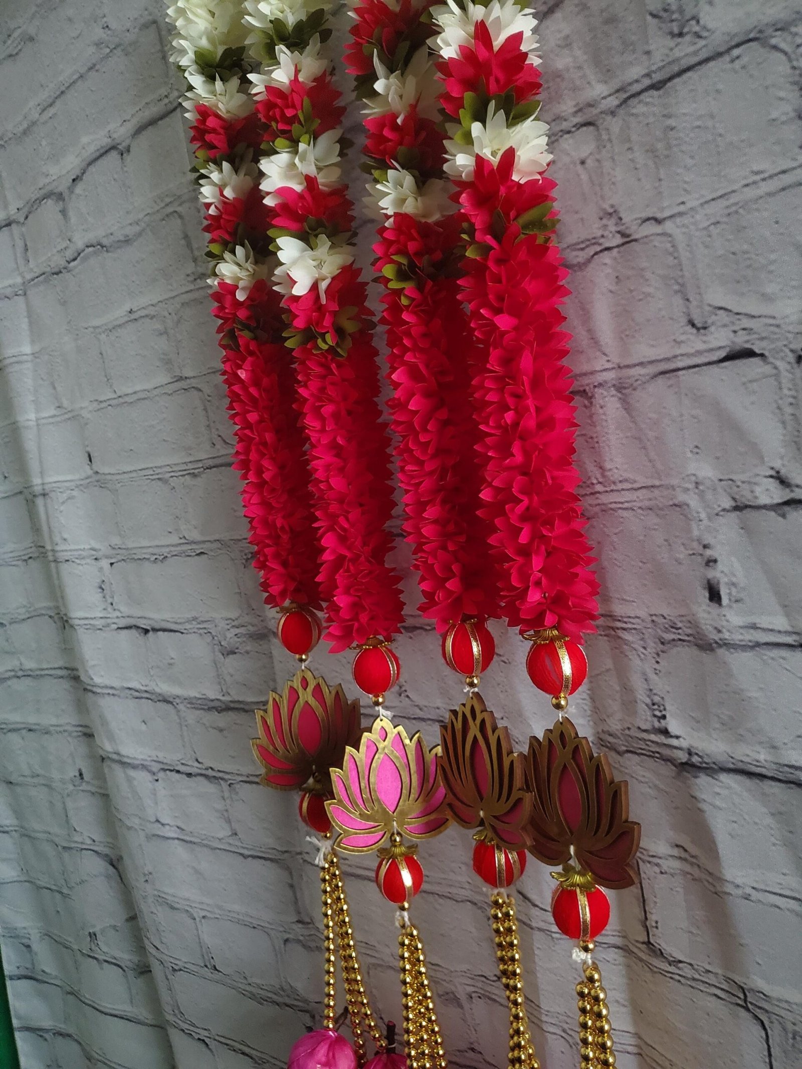 Handcrafted Artificial Marigold Floral Hanging Set